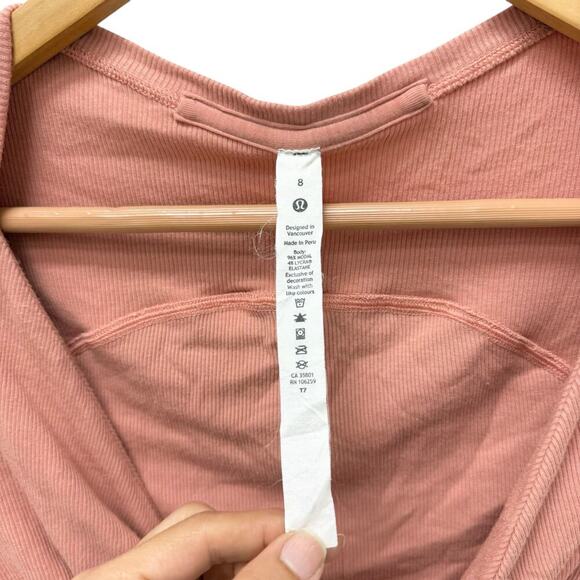 Lululemon LA Twist Front Crop Top‎ Pink Savannah Size 8 - Picture 5 of 8